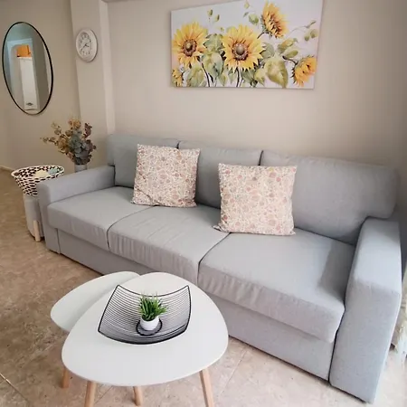 Pmt31 Modern 2-bed 150 M To Locos Beach-pool-free Parking-high Speed Wifi *