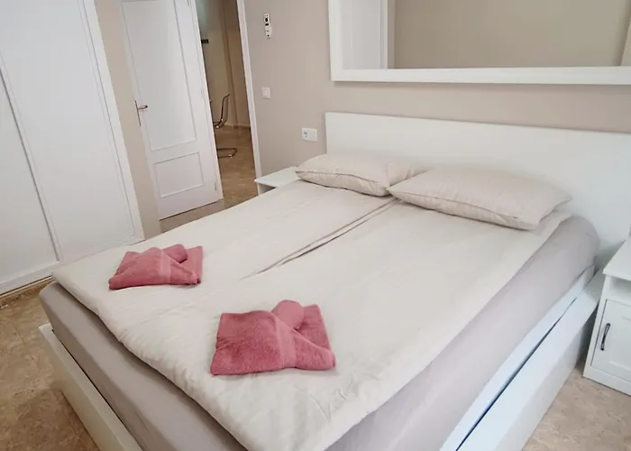 Modern Apartment - Los Locos Beach-Pool-Pmt31 Apartment